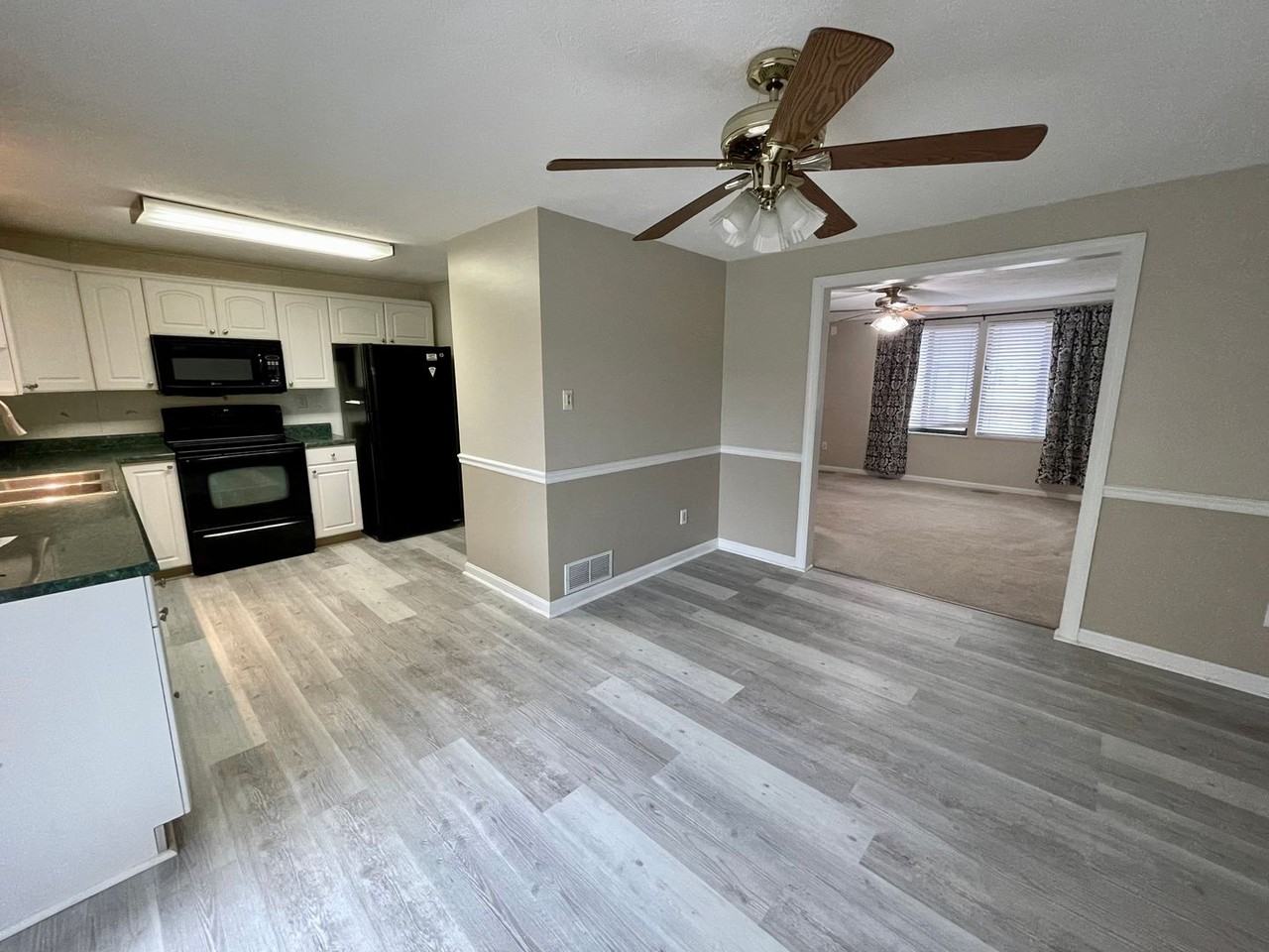 308 Ridge Point Cir - Photo 5 of 36