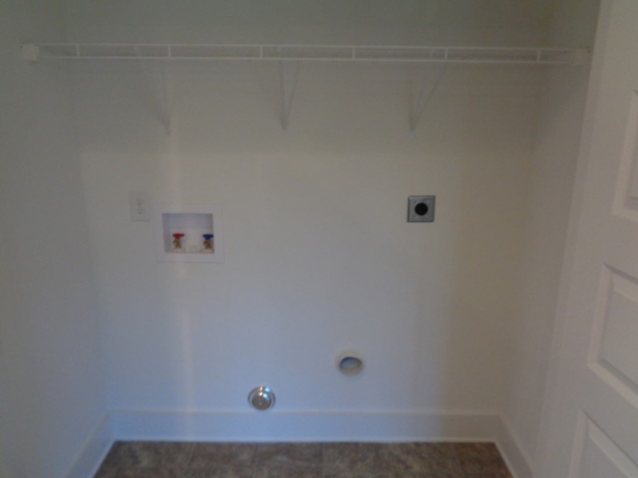 4395 Ridgemont Cir - Photo 6 of 17