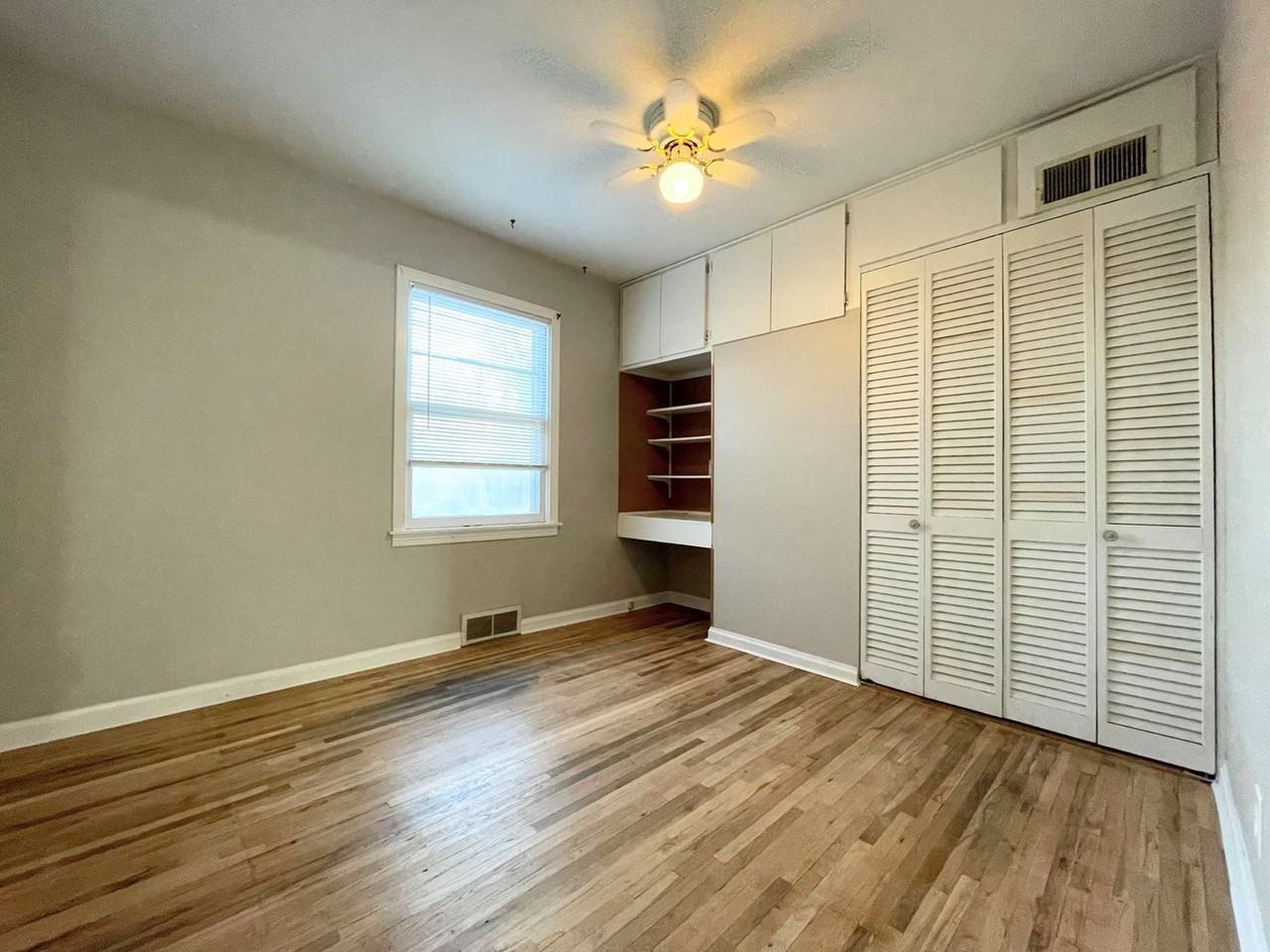 1019 College Ln - Photo 7 of 16