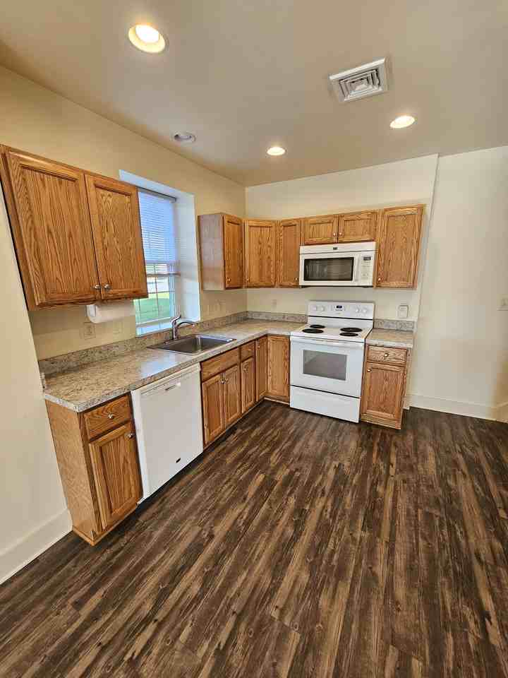 78 Main St #1 - Photo 5 of 24