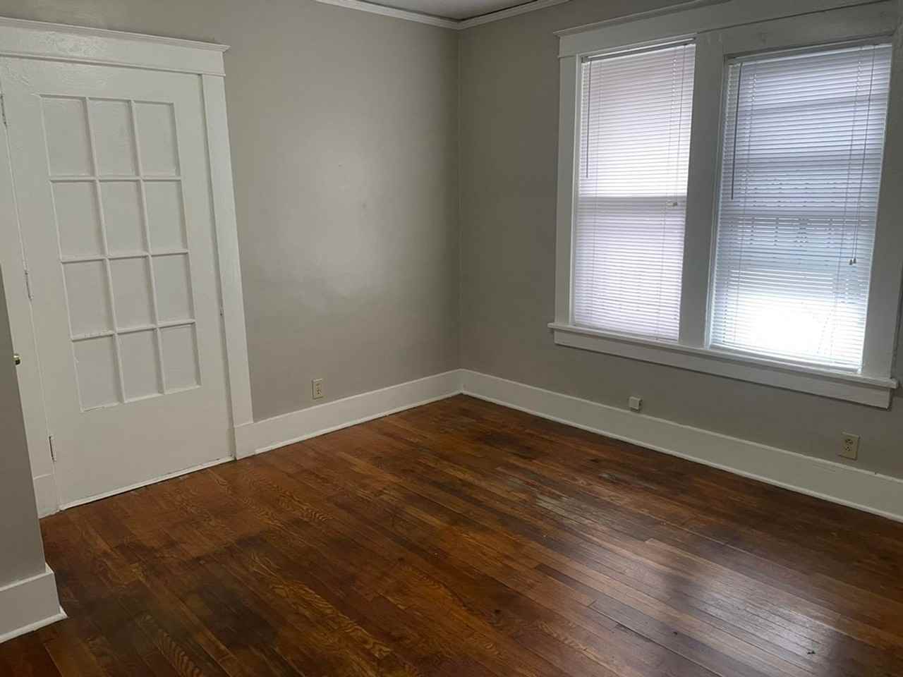719 Maury St - Photo 7 of 9