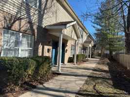 featured image of 410 N College Ave