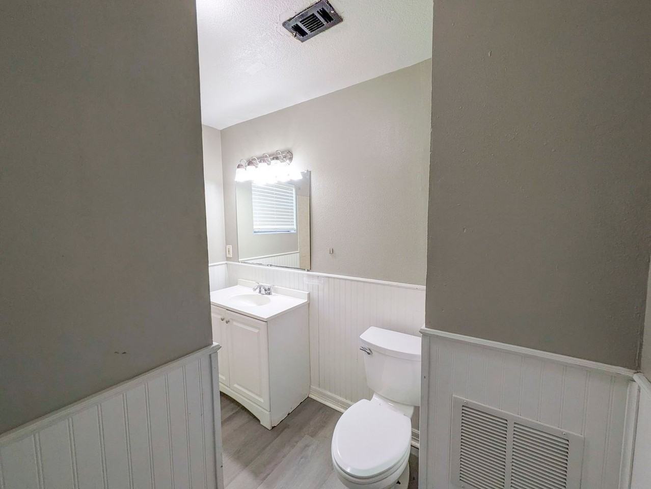 290 Hebert St - Photo 7 of 15
