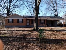 3743 Lakehurst Dr - Photo 1 of 1