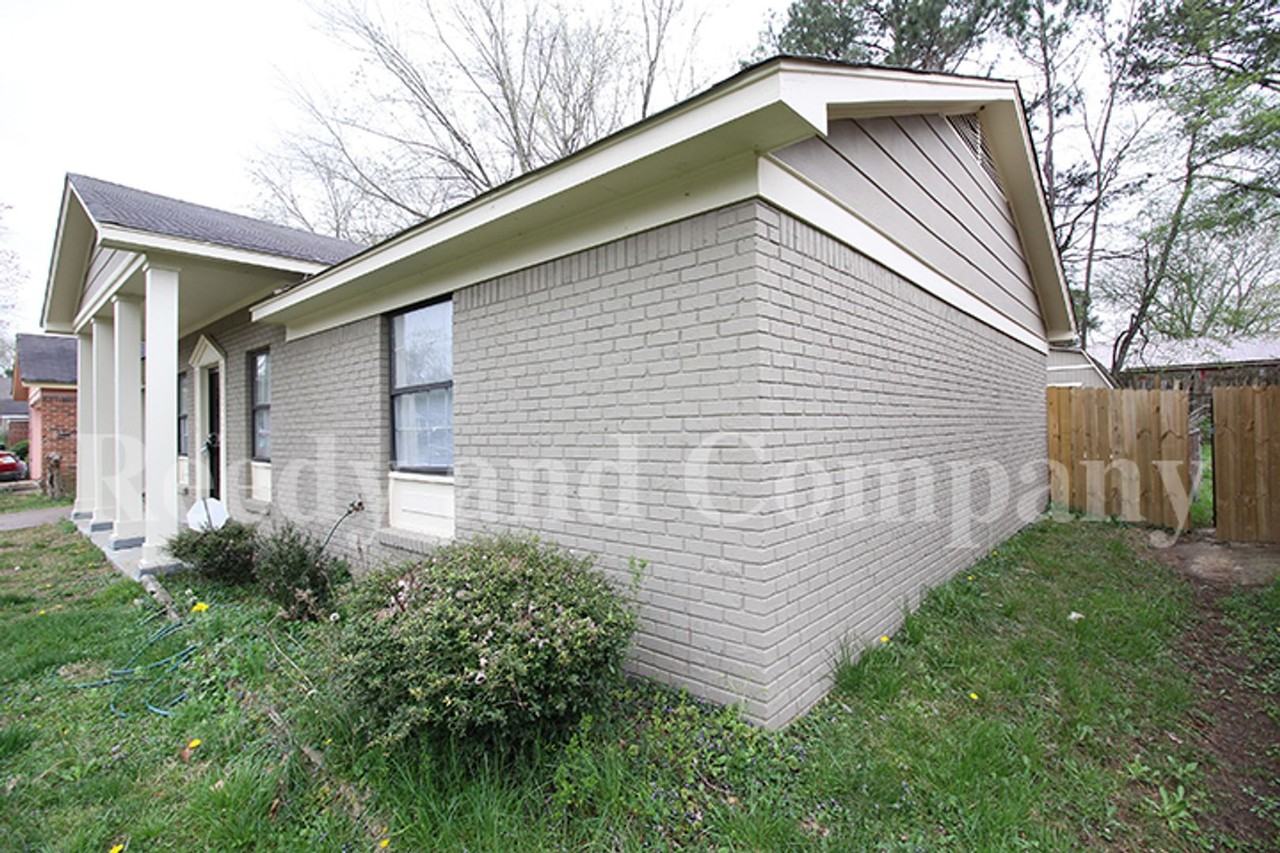 4041 Hitchcock St - Photo 3 of 21