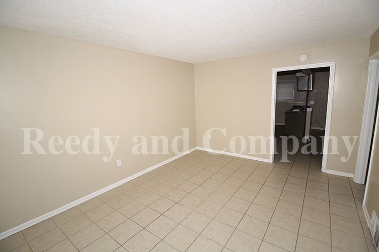 4041 Hitchcock St - Photo 5 of 21