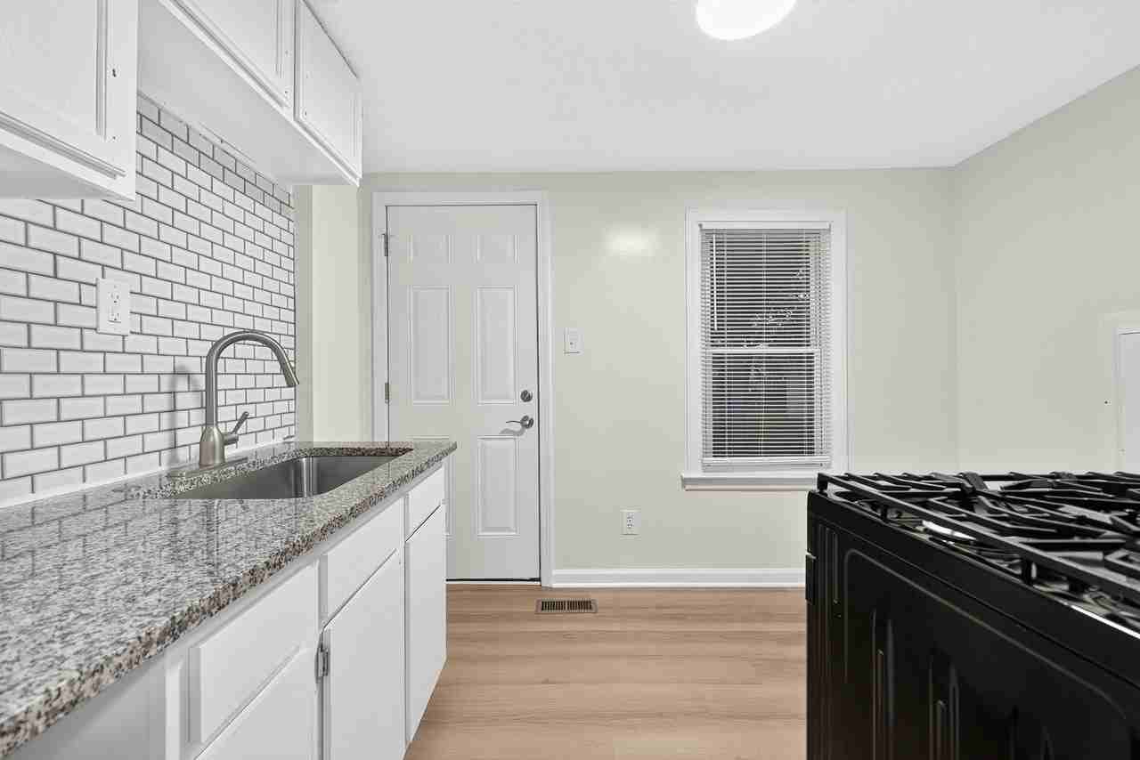 2617 Pontiac St - Photo 2 of 17
