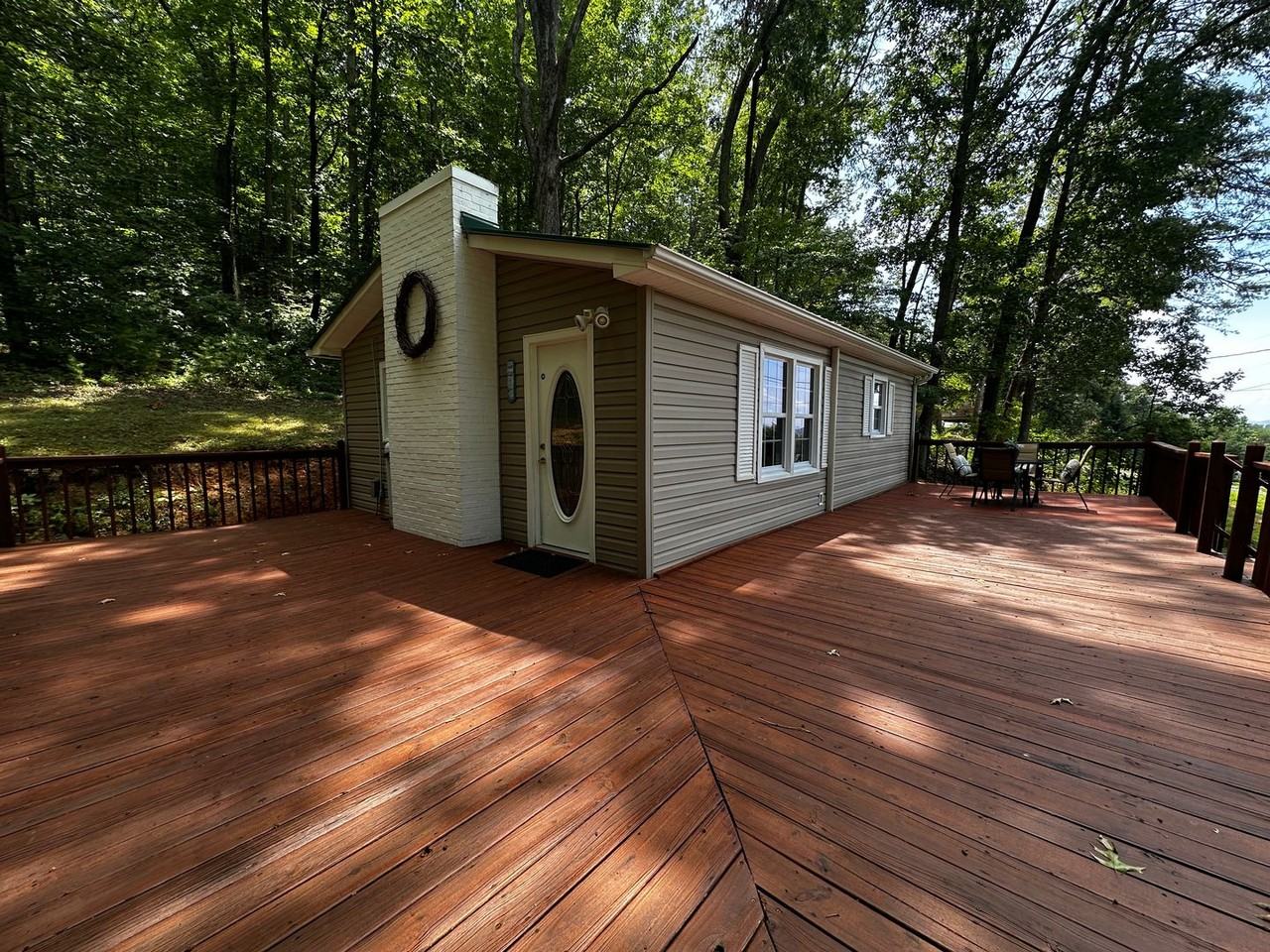 253 White Ln - Photo 3 of 22