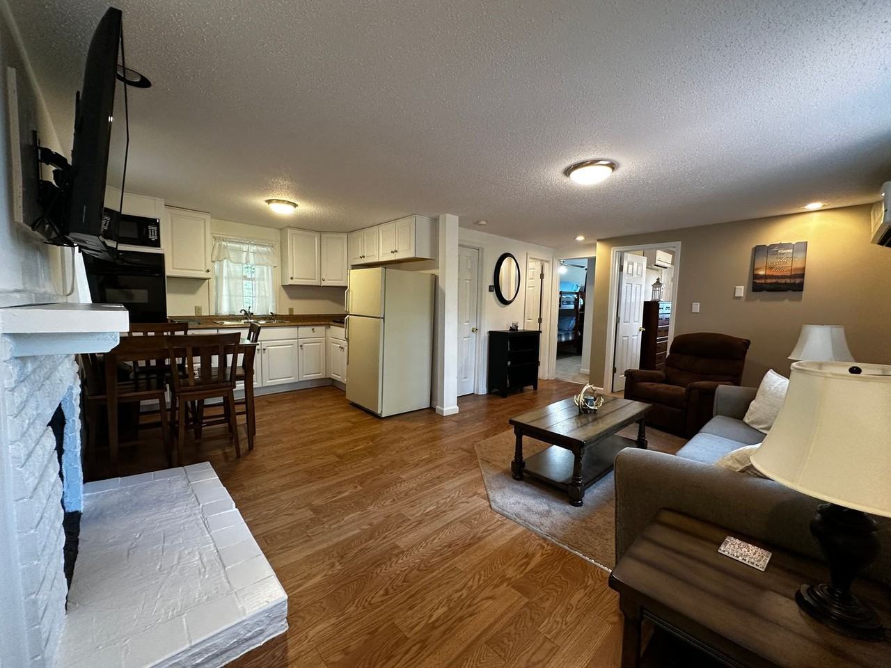 253 White Ln - Photo 5 of 22