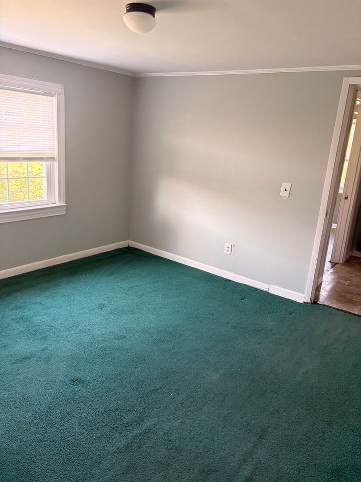 1073 Pasture Branch Rd - Photo 6 of 14