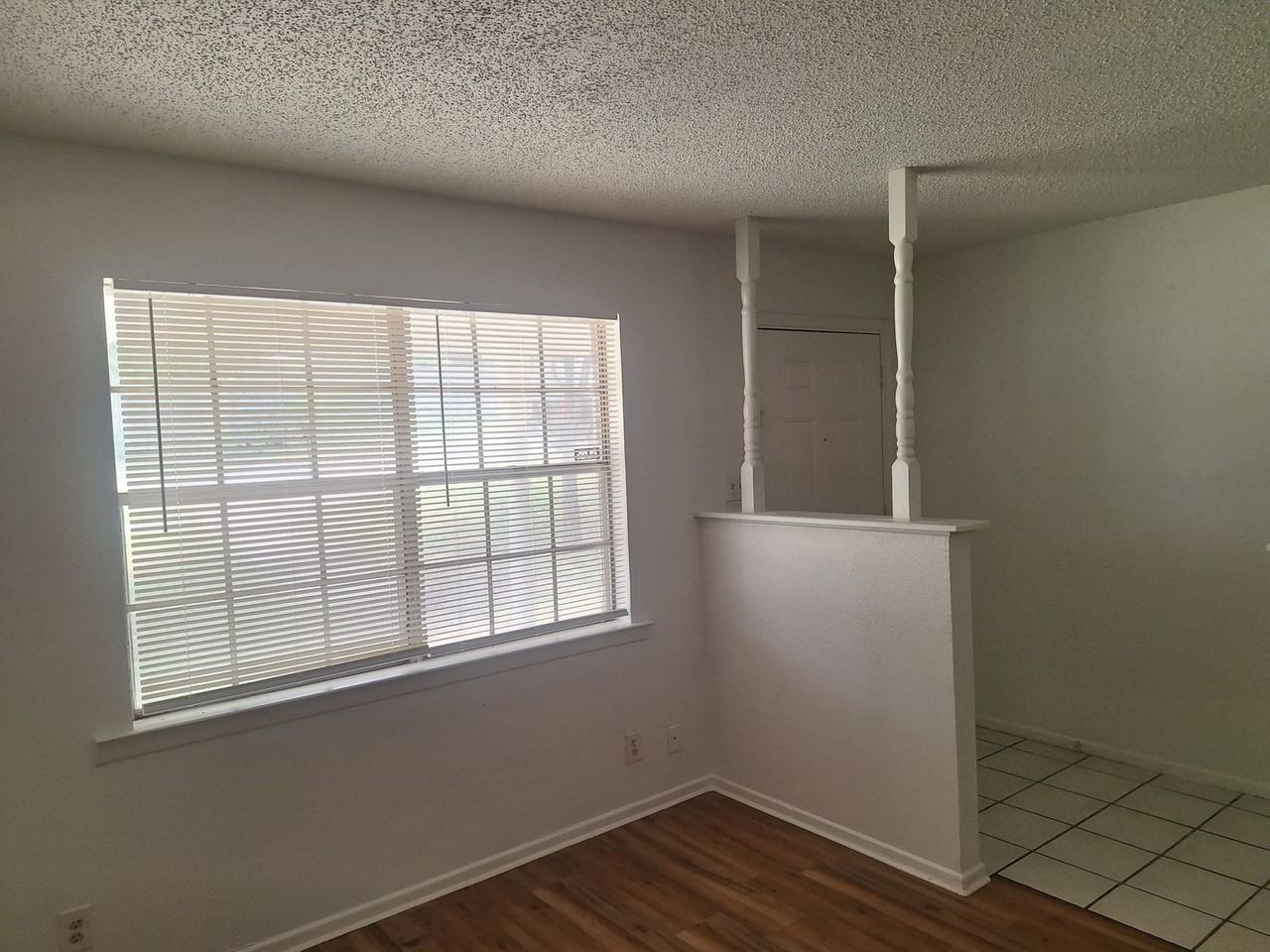 6005 Barry Dr - Photo 6 of 33