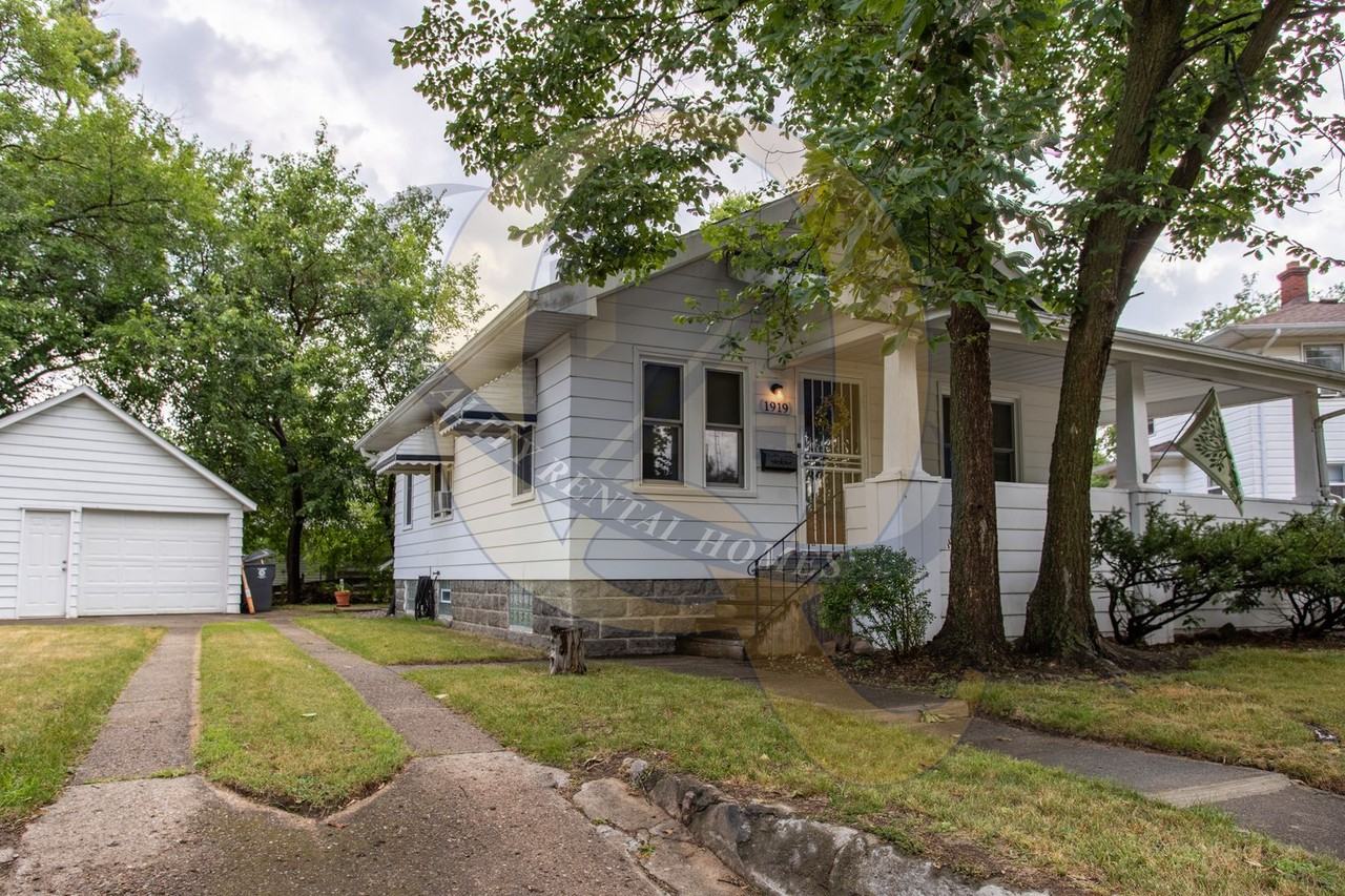 1919 Cartier St - Photo 2 of 25