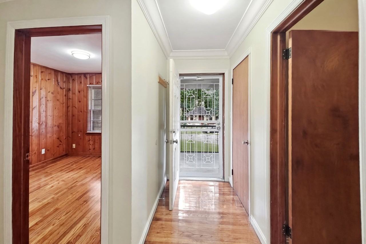 2798 Dearwood Dr Sw - Photo 4 of 24