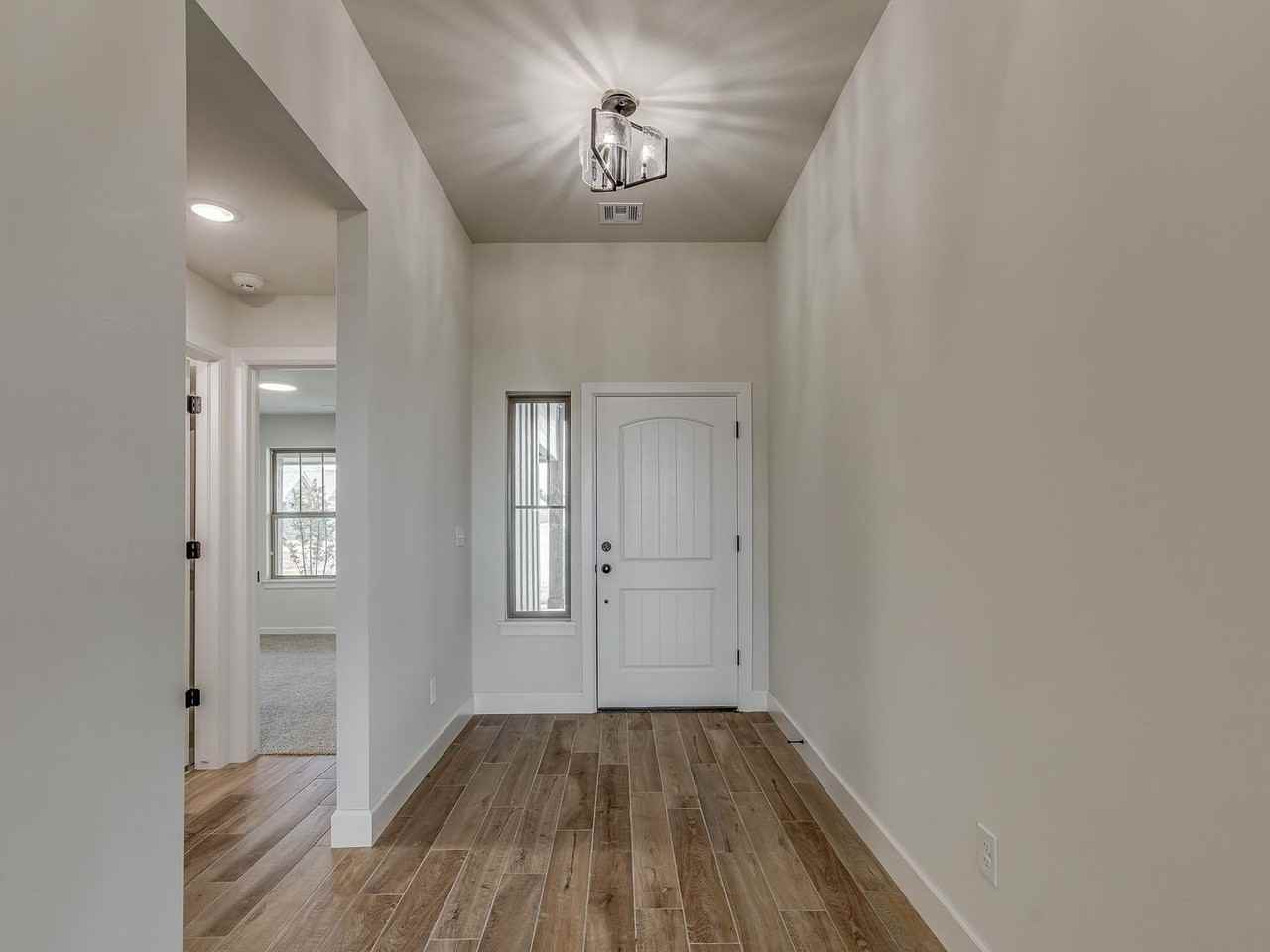 1106 Azalea Farms Rd - Photo 5 of 36