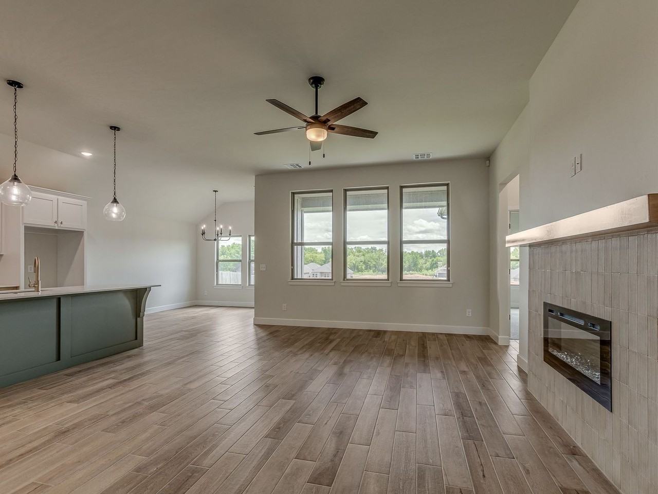 1106 Azalea Farms Rd - Photo 6 of 36