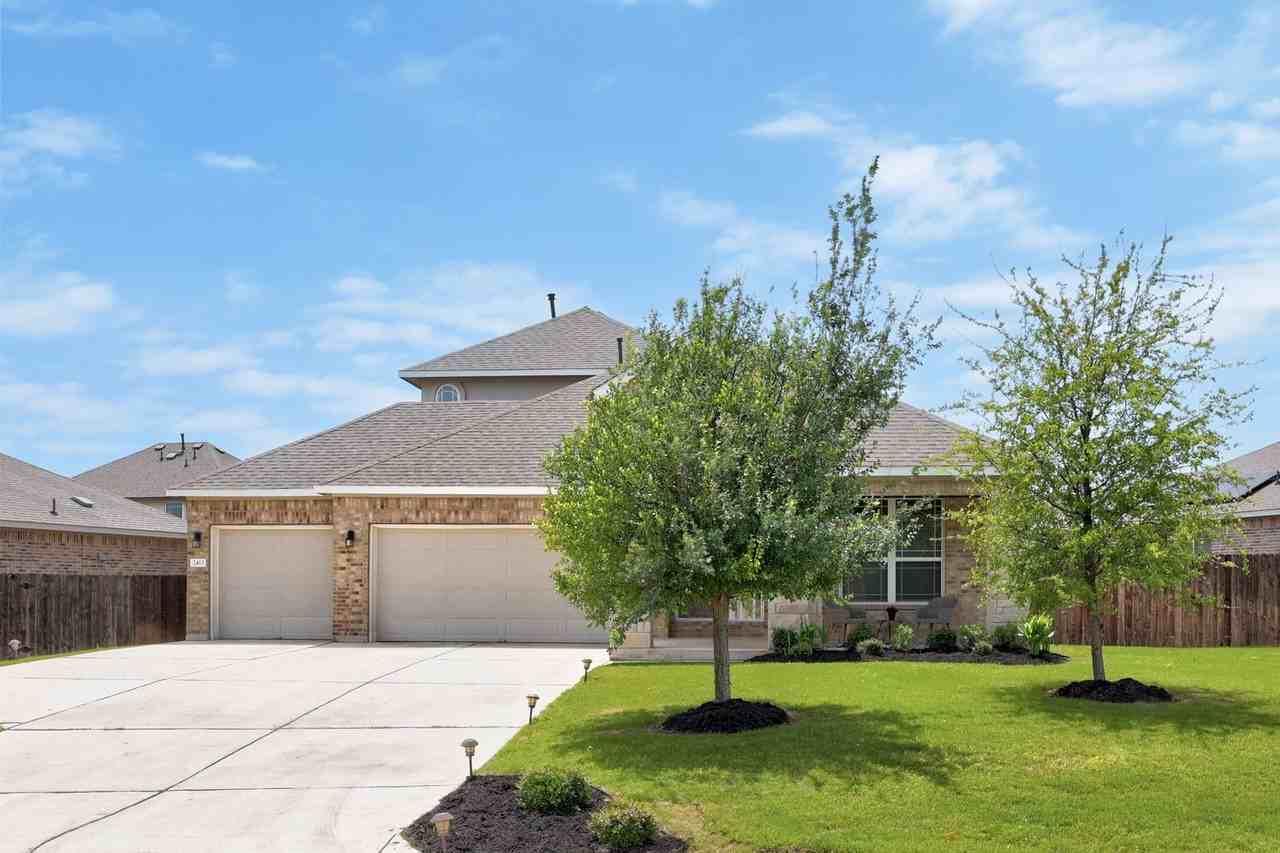 2413 Star Hill Ranch St - Photo 2 of 33