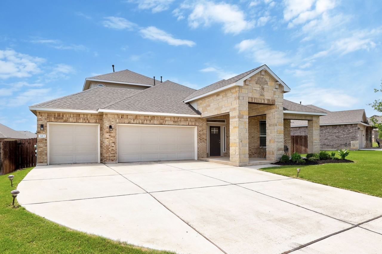 2413 Star Hill Ranch St - Photo 3 of 33
