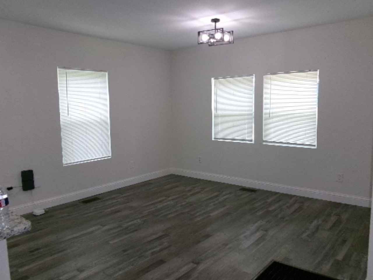 1408 W Main St - Photo 6 of 34