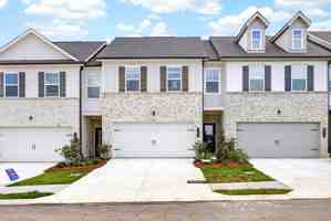 featured image of 5044 Highwood Dr Ne
