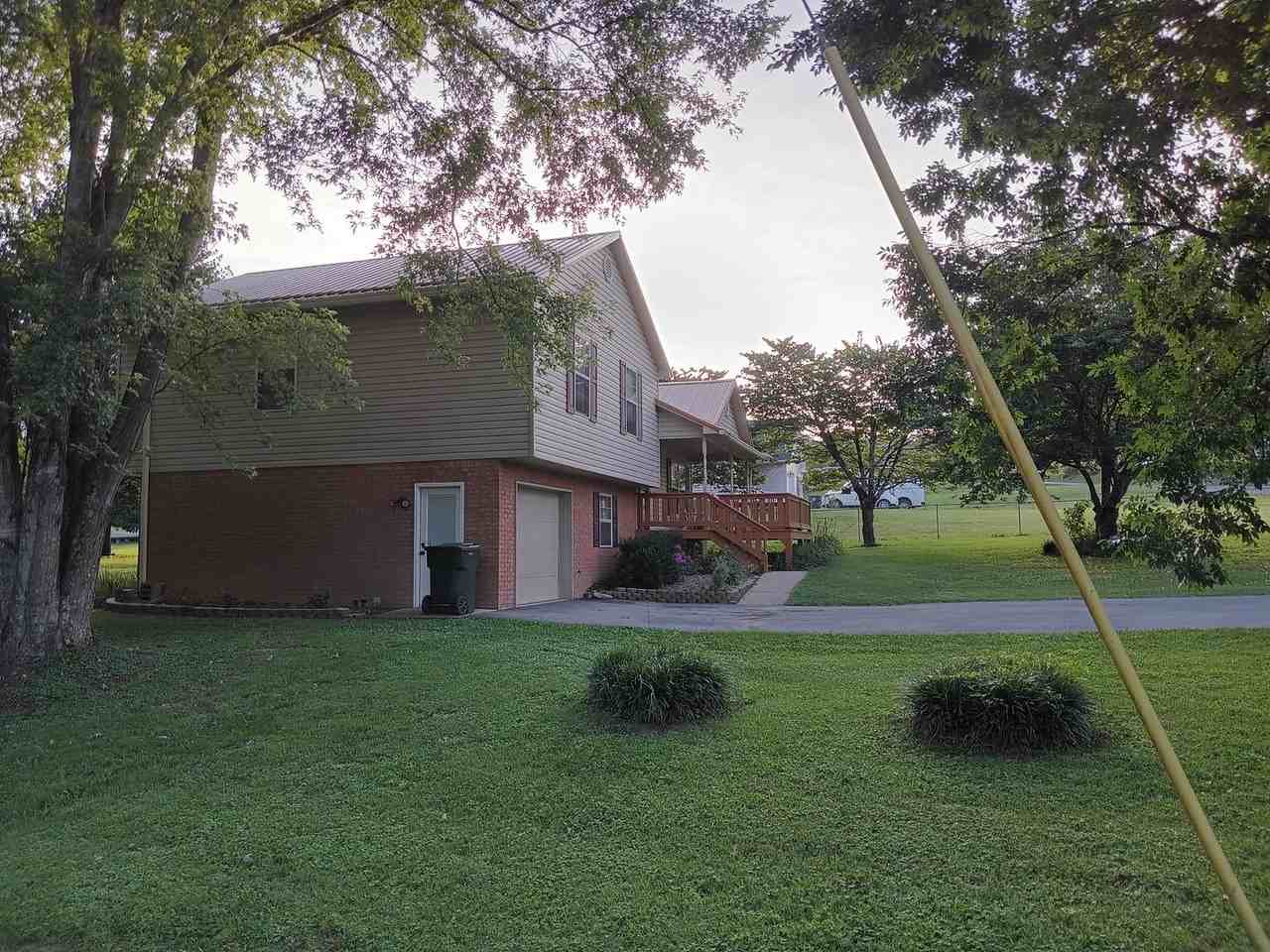 514 Nunley Dr - Photo 3 of 24