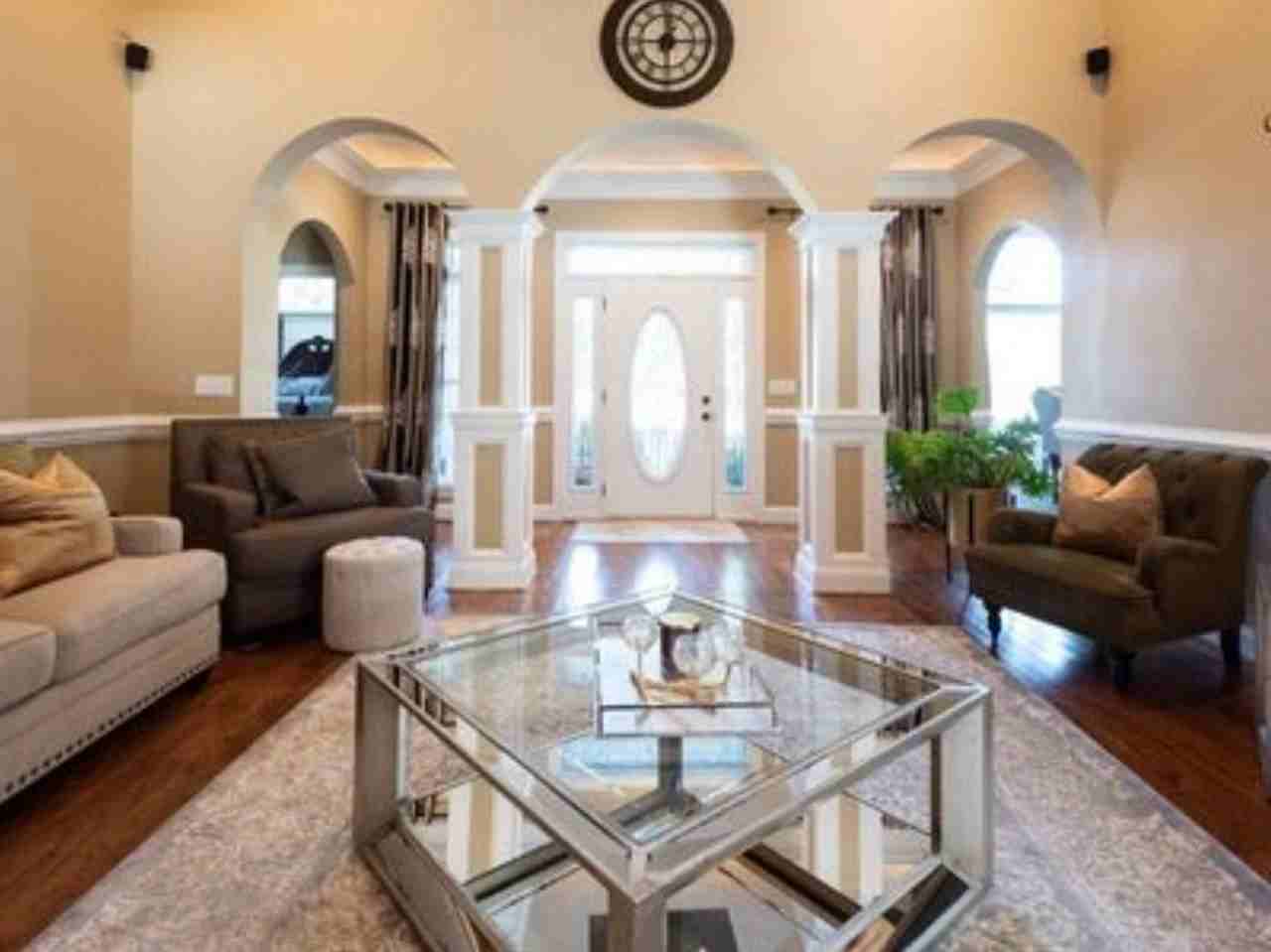 940 Lansfair Dr - Photo 3 of 21
