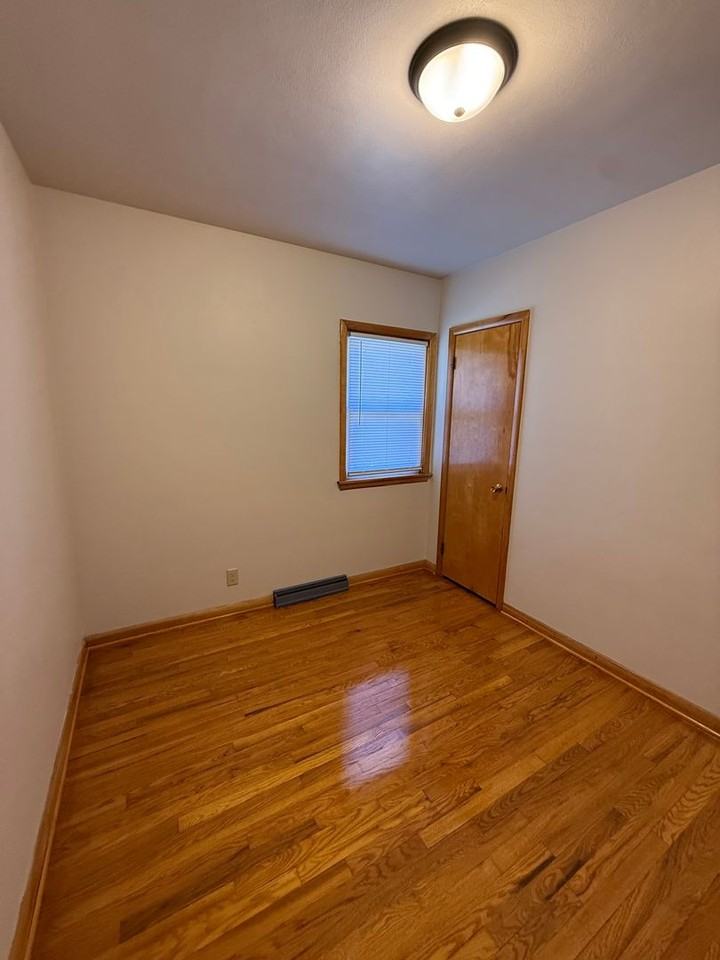 834 S 20th St - Photo 6 of 13