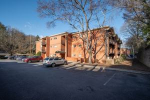featured image of 250 Little St #302B