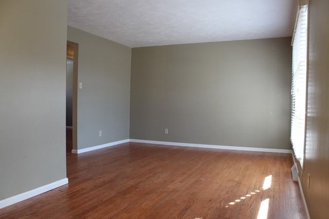 1101 Vail Cir - Photo 4 of 35