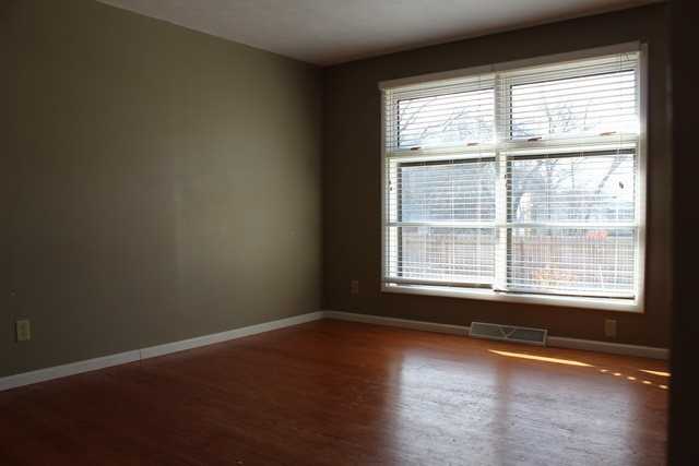 1101 Vail Cir - Photo 5 of 35