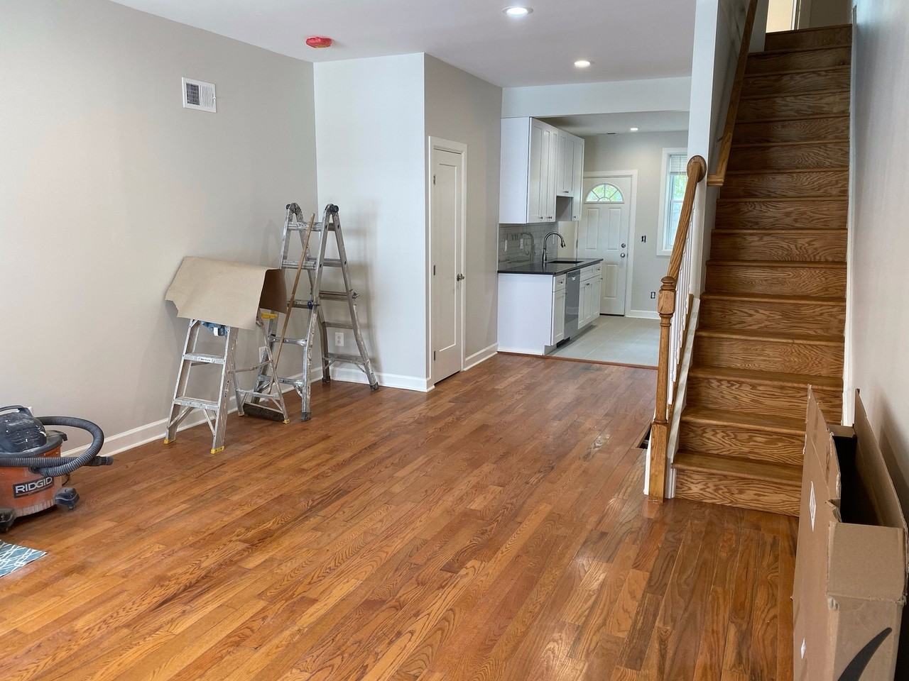 618 Cross St - Photo 3 of 19
