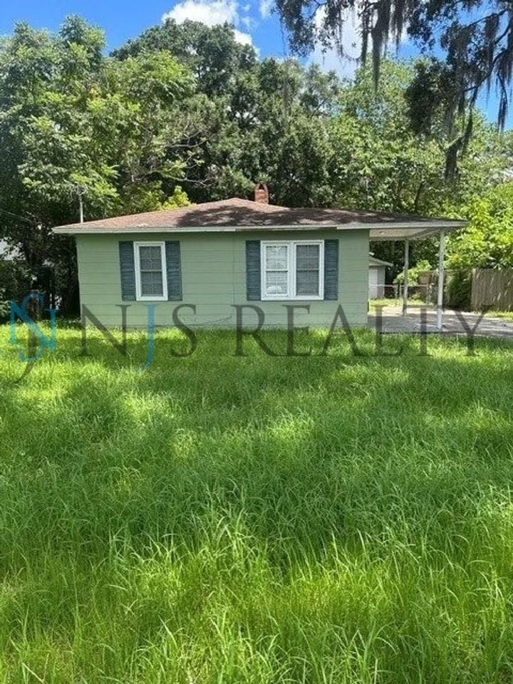 7029 Berry Ave - Photo 2 of 20