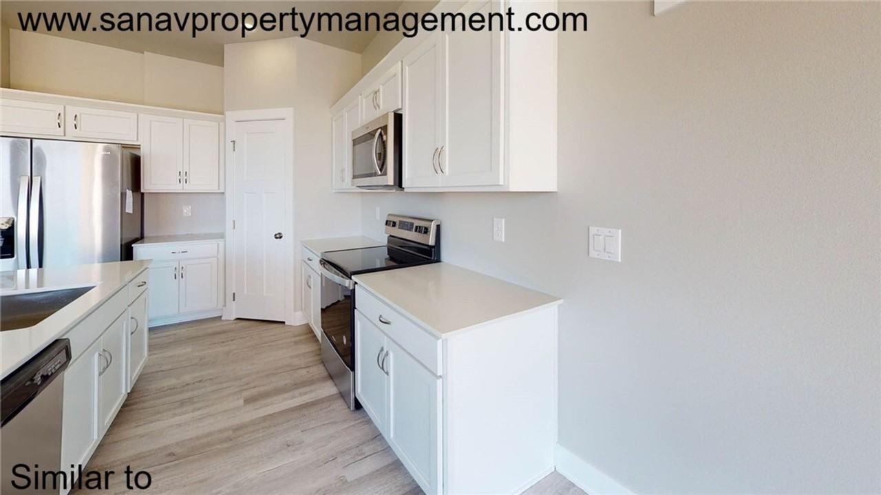 3905 Ne 6th St - Photo 3 of 6