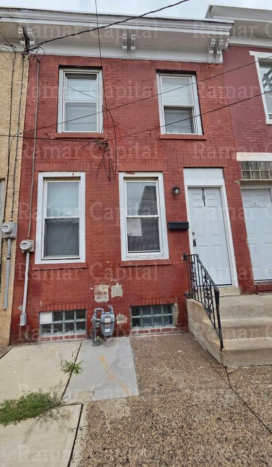 281 Walnut St - Photo 2 of 18