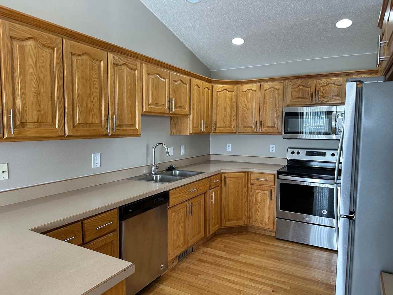 1641 51st St S - Photo 4 of 20