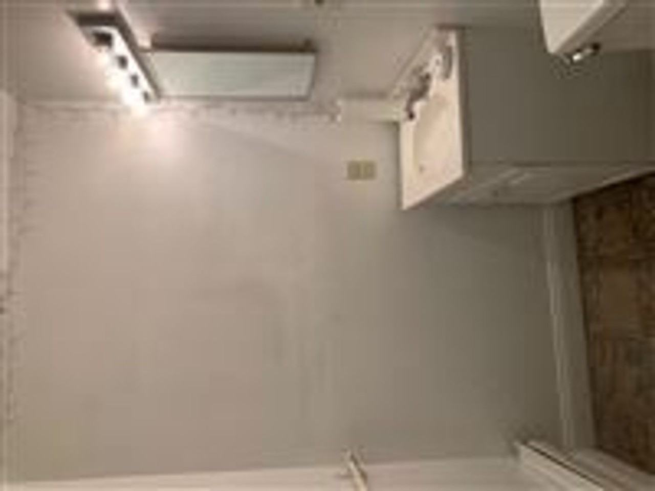 1417 S Walnut St - Photo 3 of 18