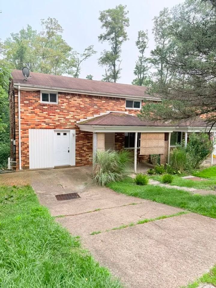 472 Guylyn Dr - Photo 2 of 28