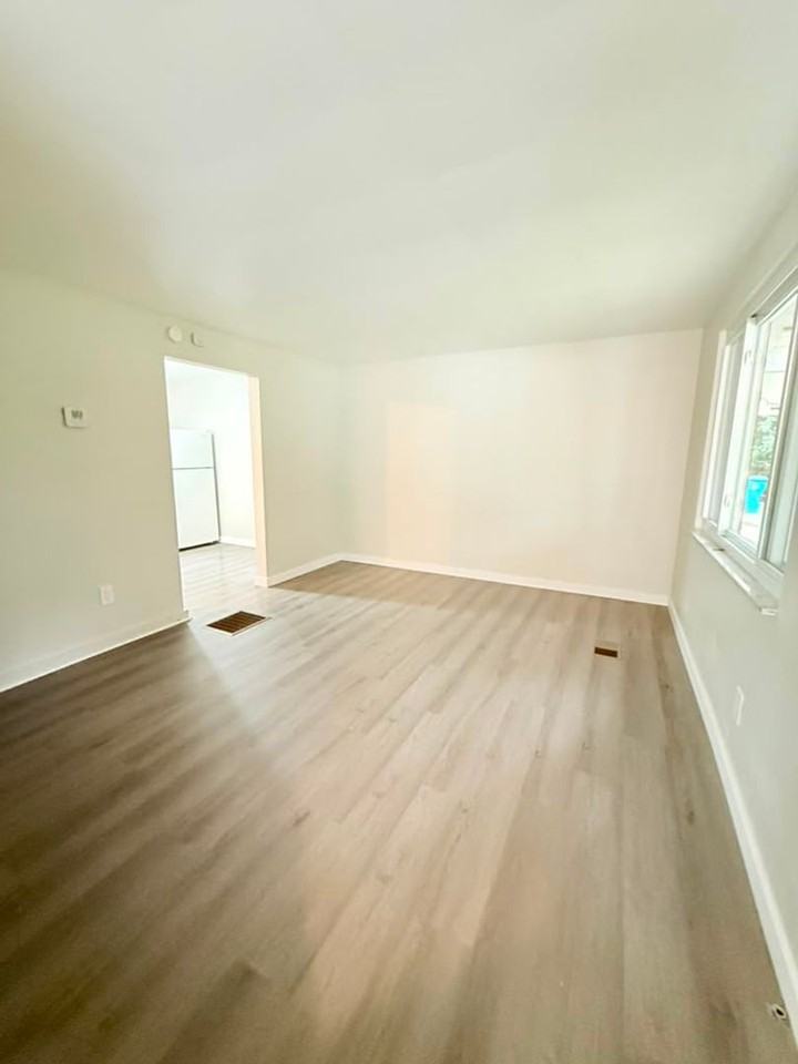 472 Guylyn Dr - Photo 6 of 28