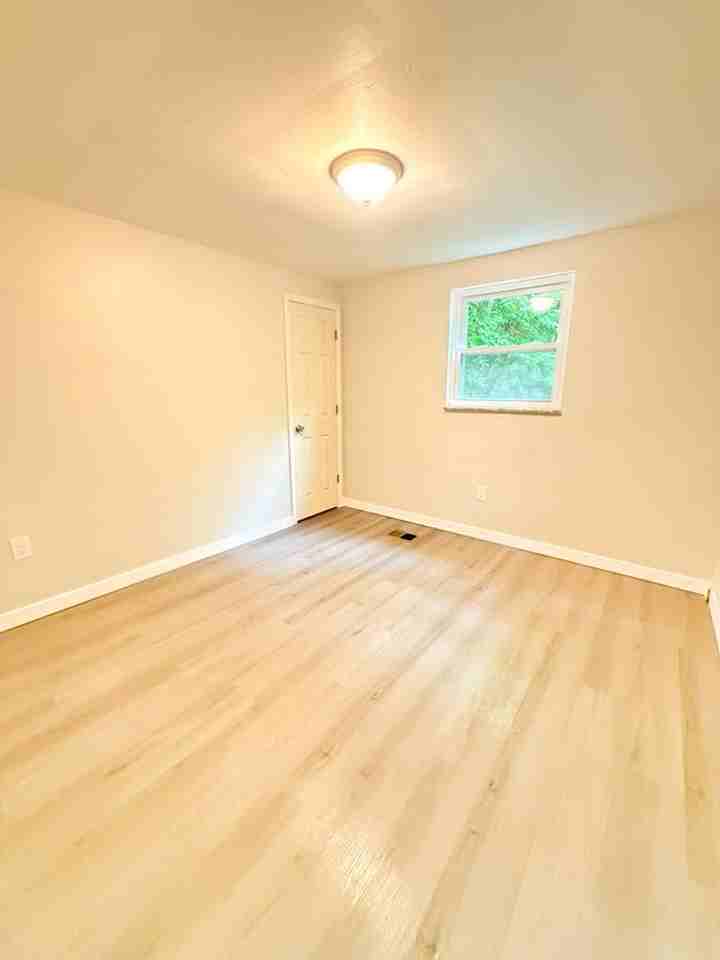 472 Guylyn Dr - Photo 7 of 28