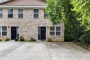 featured image of 2005 Central St Nw