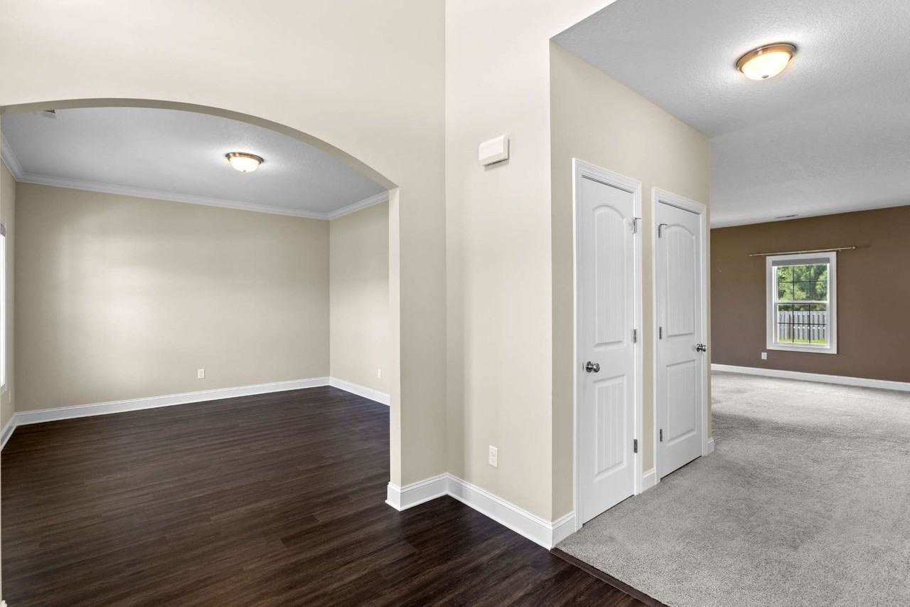 215 Old Field School Ln - Photo 6 of 35