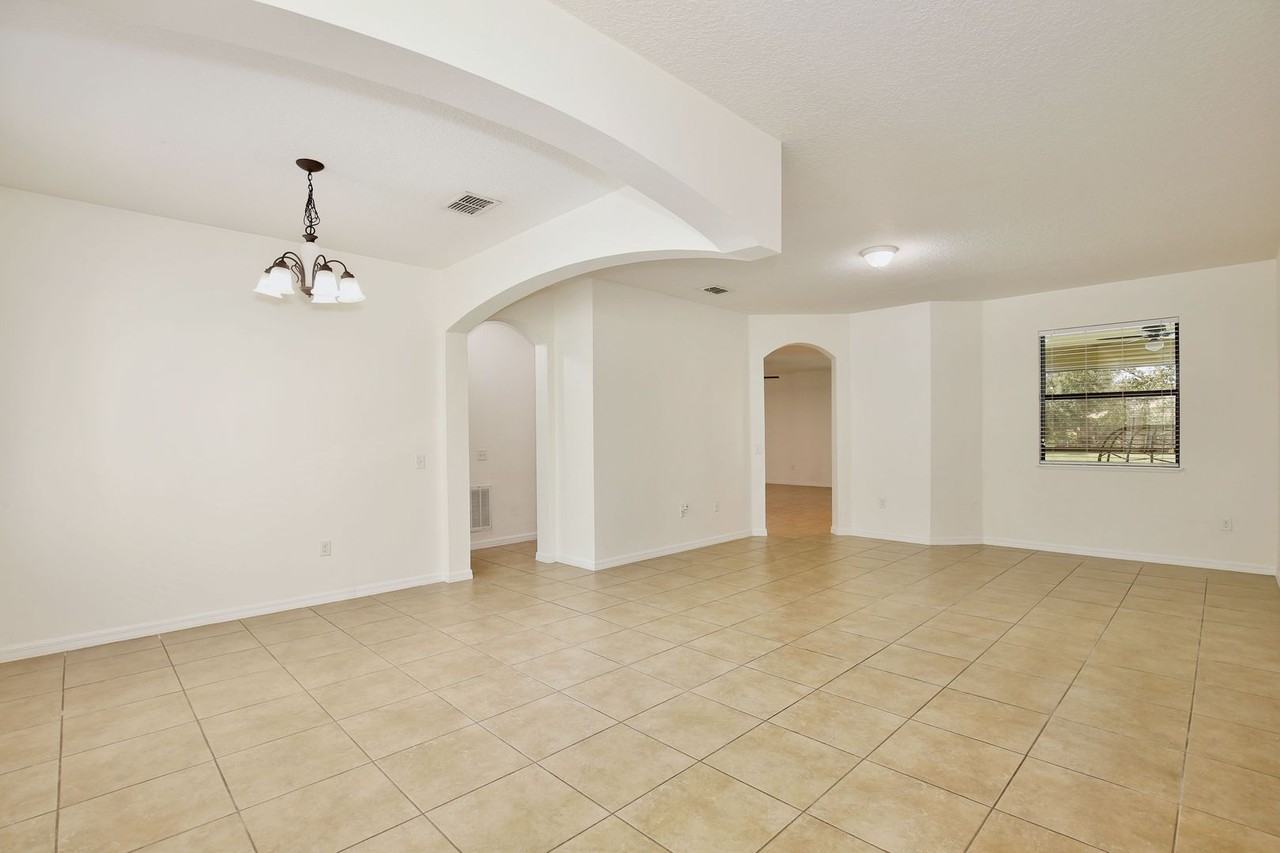 3908 Coastal Breeze Dr - Photo 2 of 30