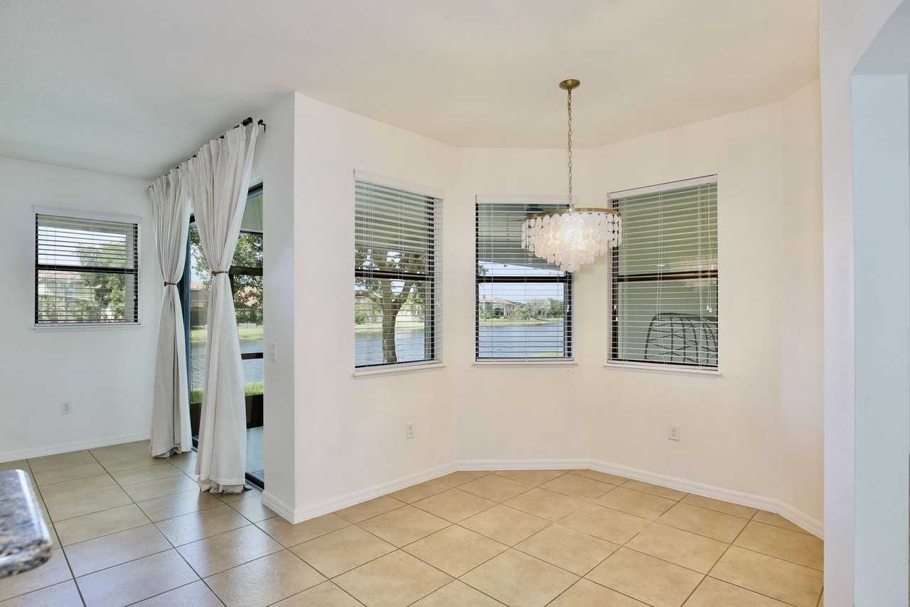 3908 Coastal Breeze Dr - Photo 6 of 30