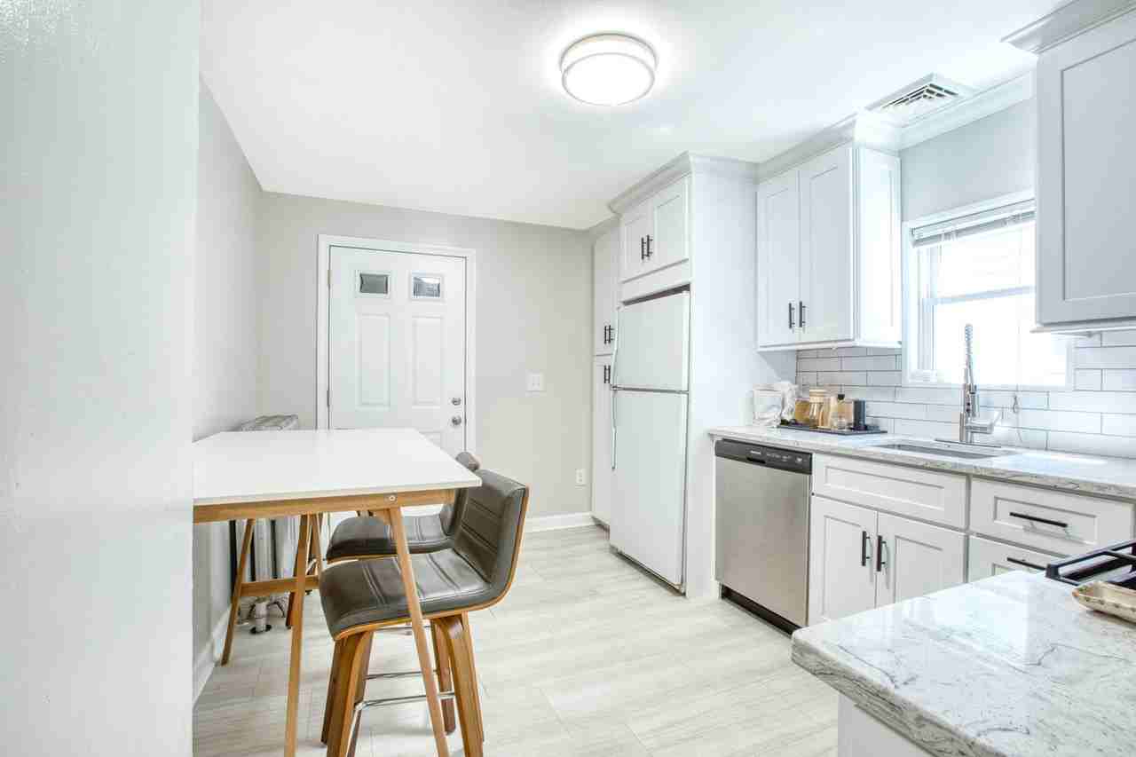 26 Haviland St 2nd Fl - Photo 6 of 38