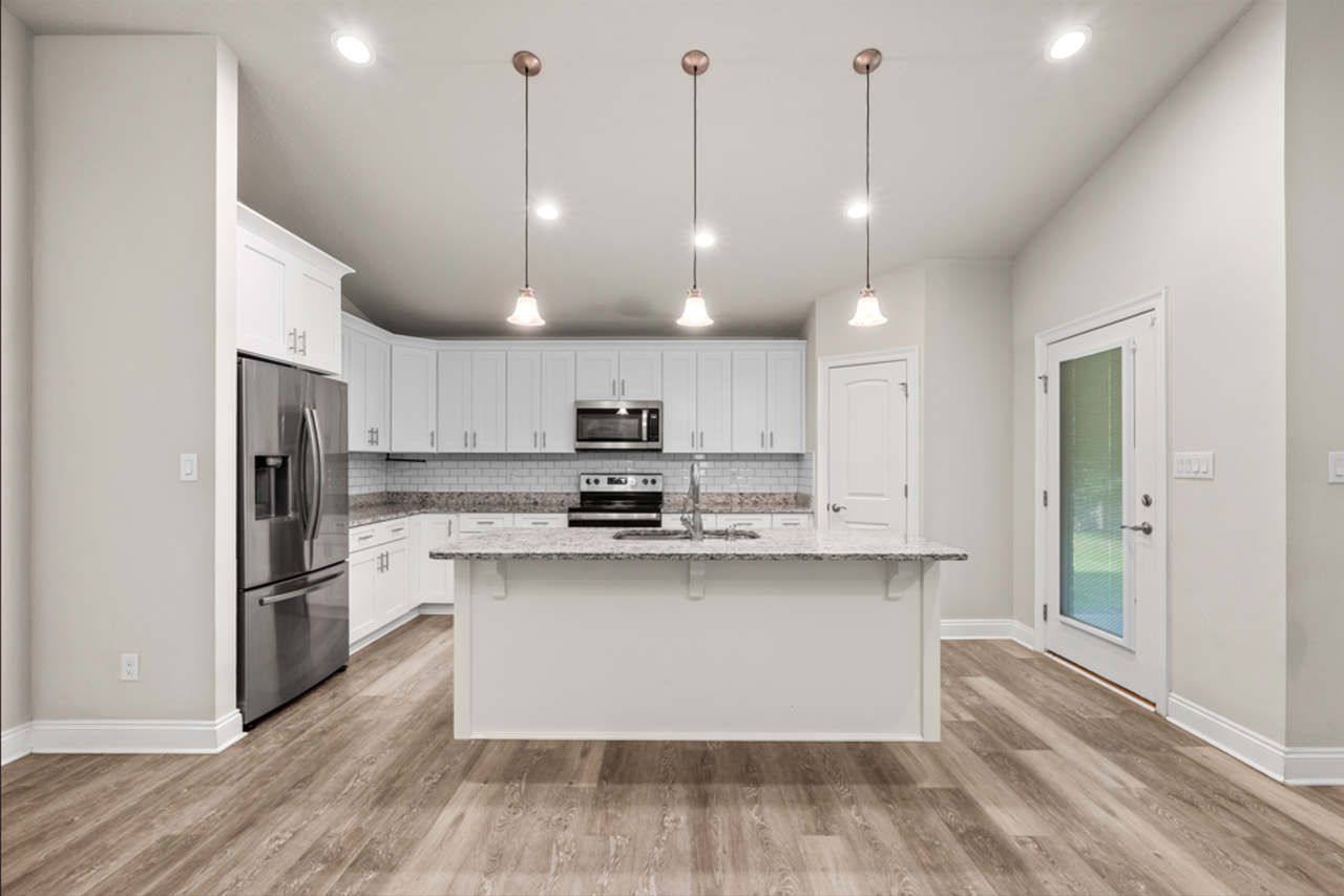 5891 Anderson Ln - Photo 6 of 32