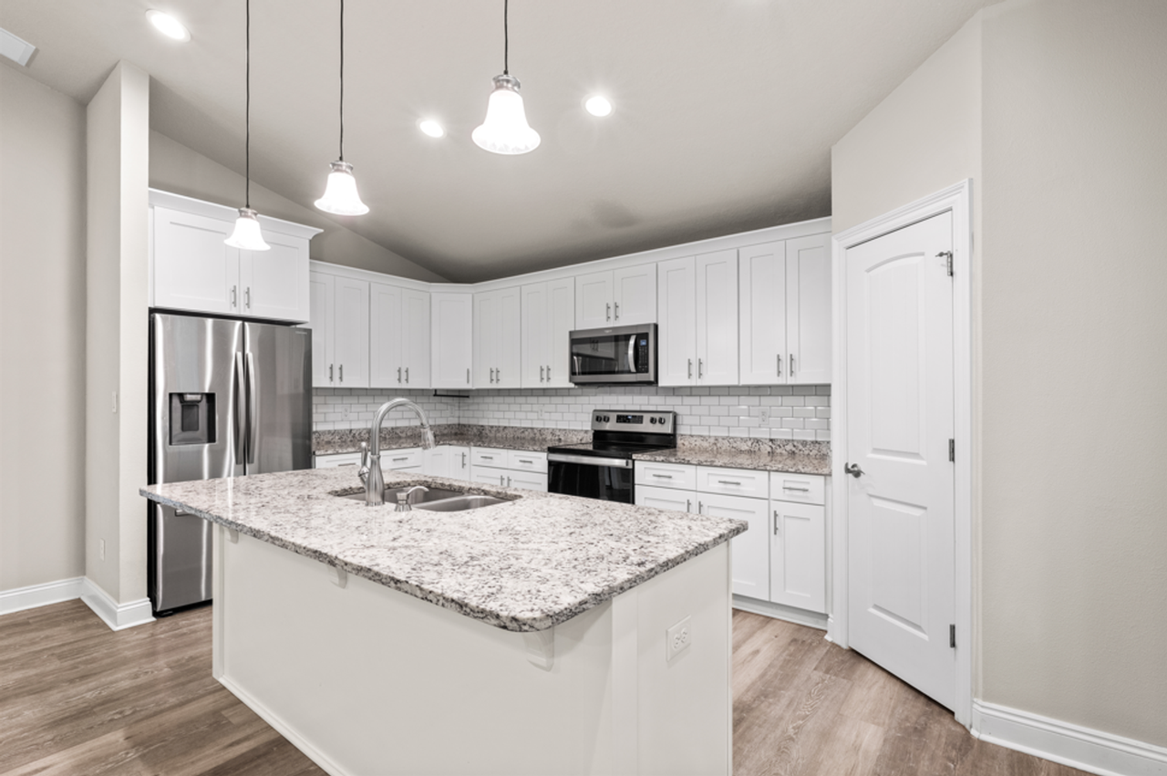 5891 Anderson Ln - Photo 7 of 32