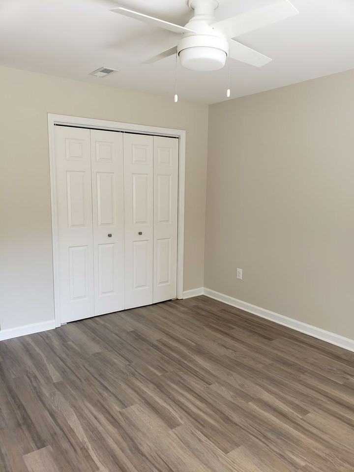 4362 Hunters Club Dr - Photo 5 of 11