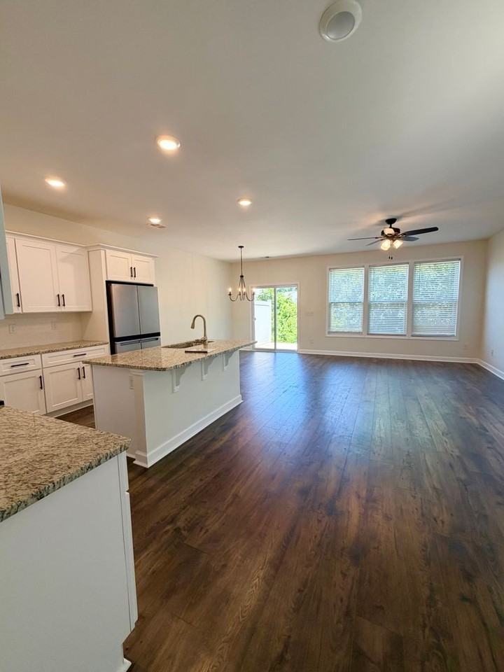 610 Santa Clara Dr - Photo 6 of 19