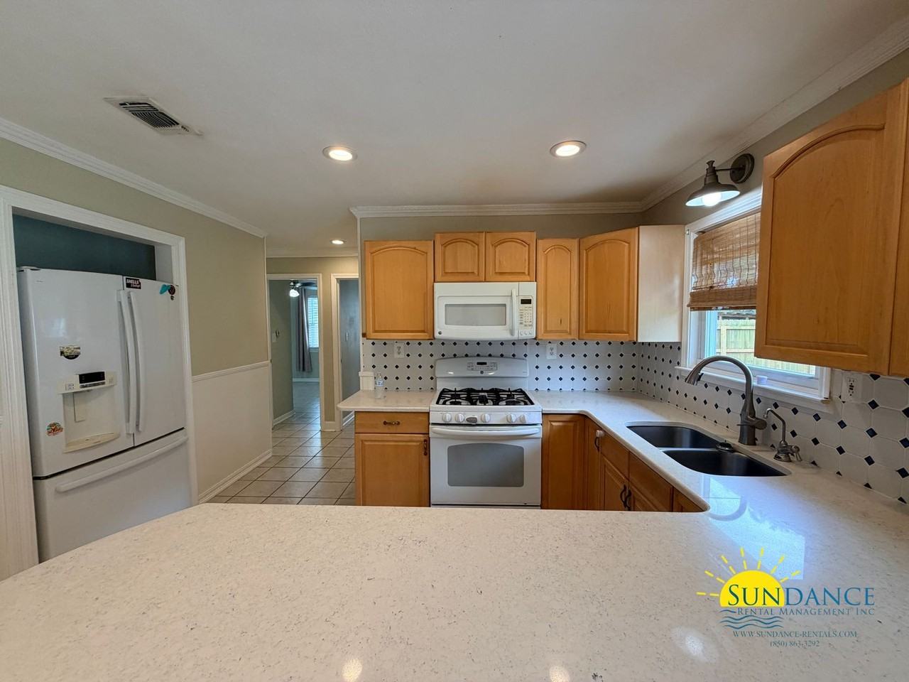 48 Poulton Dr Nw - Photo 7 of 30