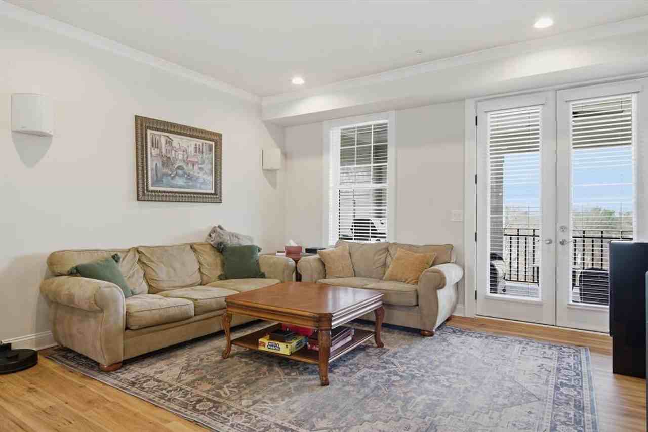 426 Midtown Way - Photo 6 of 17