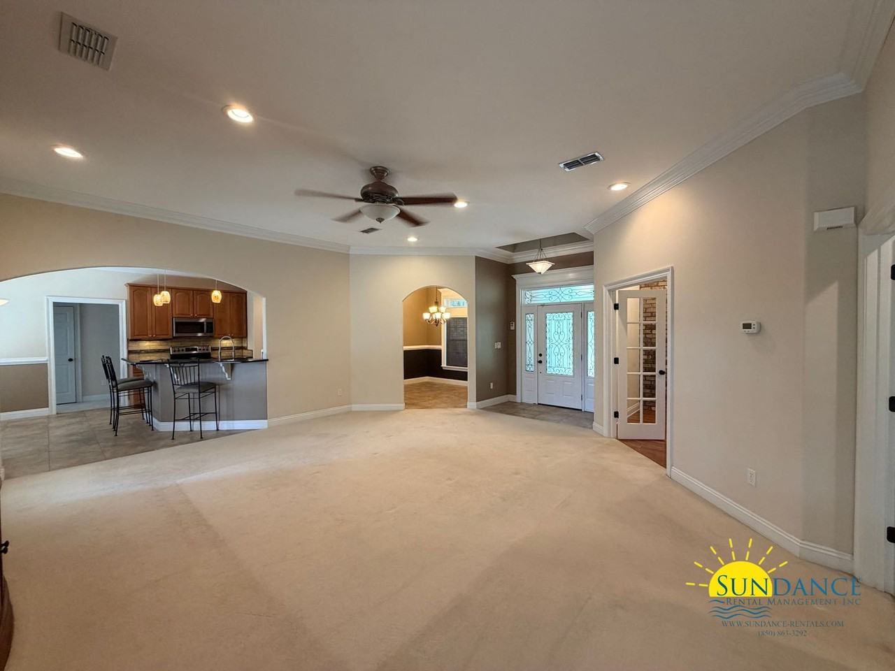 213 Golf Course Dr - Photo 3 of 42